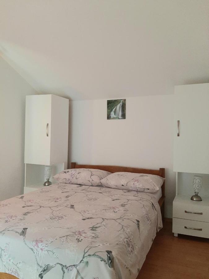 Apartments Cherry Gornji Karin Dış mekan fotoğraf