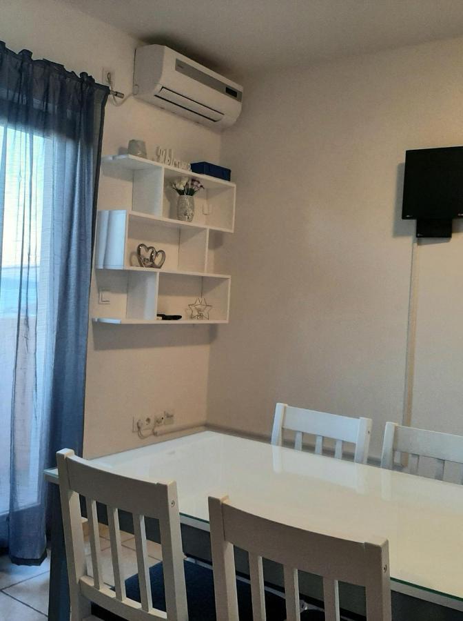 Apartments Cherry Gornji Karin Dış mekan fotoğraf
