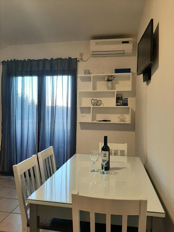 Apartments Cherry Gornji Karin Dış mekan fotoğraf