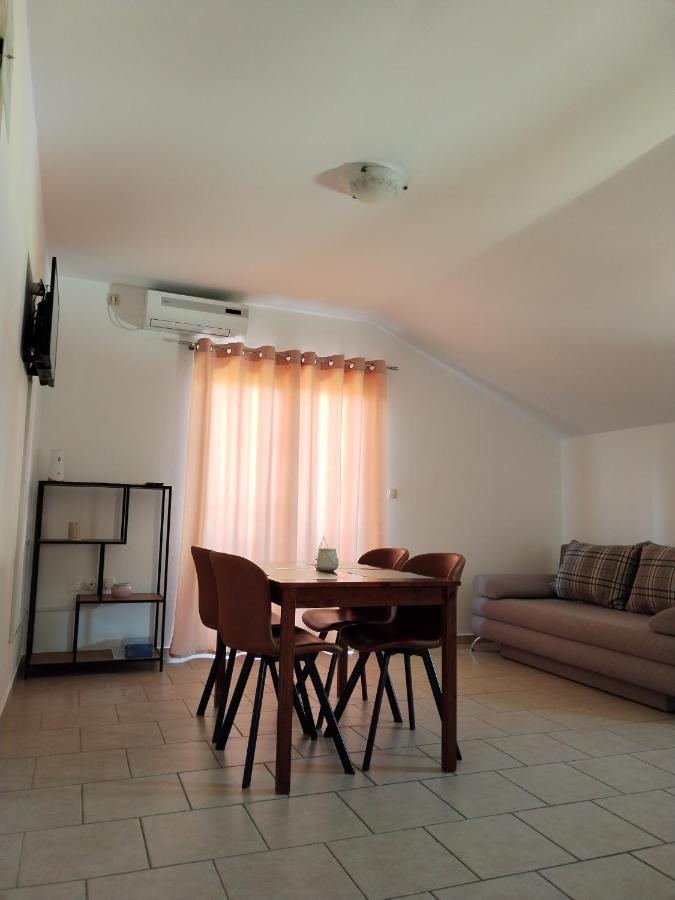 Apartments Cherry Gornji Karin Dış mekan fotoğraf